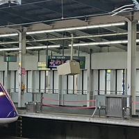 【撮り鉄】東北新幹線 宇都宮駅 撮り鉄立ち入りで非常停止!「撮り鉄のせいで宇都宮で新幹線がずっと止まってる。死ね。」 【撮り鉄】東北新幹線 宇都宮駅 撮り鉄立ち入りで非常停止!「撮り鉄のせいで宇都宮で新幹線がずっと止まってる。死ね。」