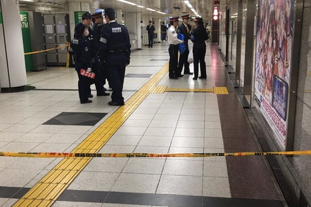 【現場情報】名古屋市営地下鉄 東山線名古屋駅付近のトイレを警察が封鎖 事件が発生!まとめのカテゴリ一覧まとめまとめ@最新ニュースについて関連サイト一覧