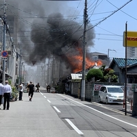 【火災】大阪市住吉区遠里小野 高野線 我孫子前駅付近で火事発生!「煙を吸い込まないようにするのが大変です。」 【火災】大阪市住吉区遠里小野 高野線 我孫子前駅付近で火事発生!「煙を吸い込まないようにするのが大変です。」