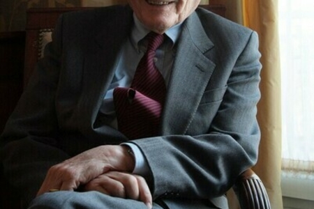 【訃報】「ガイア理論」の英科学者ジェームズ・ラブロック氏、103歳の誕生日に死去まとめのカテゴリ一覧まとめまとめについて関連サイト一覧